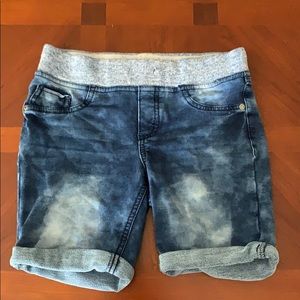 Girl’s shorts